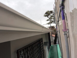 【芦屋市】雨樋交換で雨水を適切に排水し、外壁への水はねを抑える